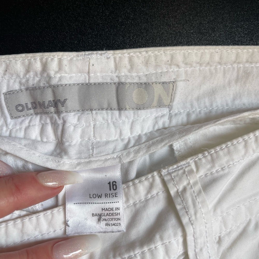 White Capris - Picture 3 of 4